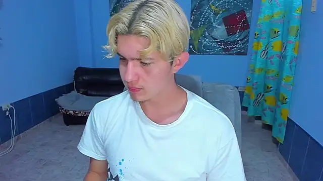 patrik 027 online show from 10-28-25, 07:38