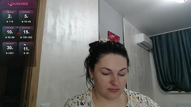 Stacy Davice online show from 10-11-25, 04:05