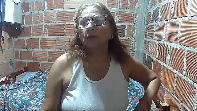 Snapshot of charrysexy1 chatting on 09-22-25, 11:23 charrysexy1 online show from 09-22-25, 11:23