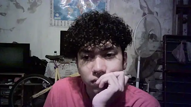 Emv2 online show from 02-12-26, 01:55