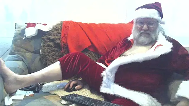 SexySantaC online show from 12-14-24, 04:09
