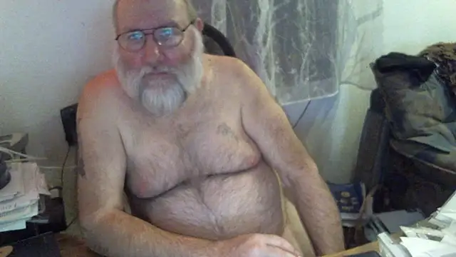 SexySantaC online show from 12-17-24, 09:16