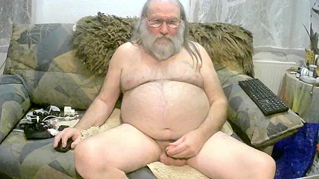 SexySantaC online show from 01-04-25, 07:55