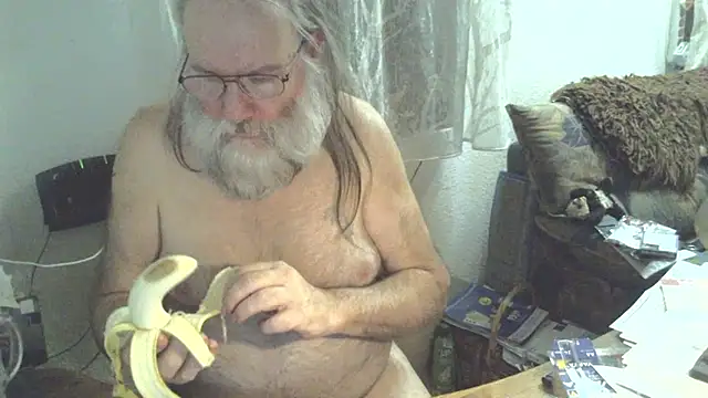 SexySantaC online show from 03-18-25, 10:48