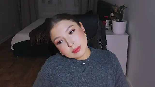 Eva Chris online show from 09-26-25, 04:11