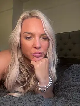 Bustyblondebabe32 online show from 02-09-25, 10:20