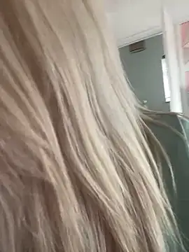 Bustyblondebabe32 online show from 03-10-25, 12:15