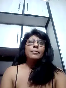 MsAttitude online show from 12-31-24, 08:12