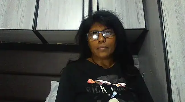 MsAttitude online show from 03-10-25, 07:07