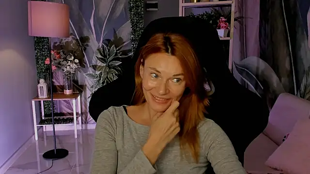 MistyBarnes online show from 11-23-25, 01:44