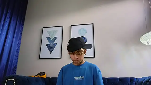 Snapshot of AcidMilo chatting on 03-22-25, 06:03 AcidMilo online show from 03-22-25, 06:03