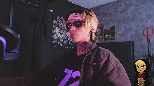 Snapshot of AcidMilo chatting on 11-09-25, 09:57 AcidMilo online show from 11-09-25, 09:57