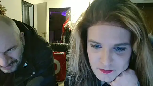 Snapshot of TransandBoy chatting on 12-12-24, 01:43 TransandBoy online show from 12-12-24, 01:43