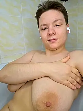 Snapshot of GoldMelissa chatting on 03-18-26, 09:01 GoldMelissa online show from 03-18-26, 09:01