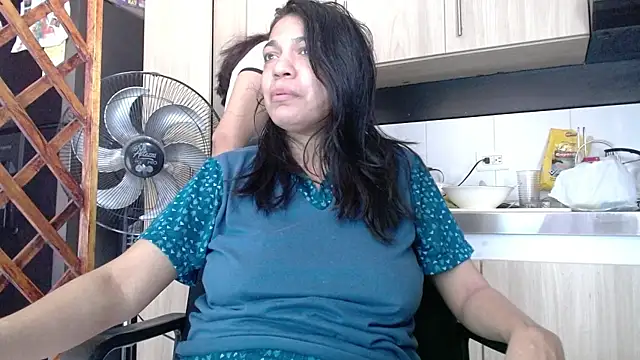 Snapshot of Karen_sex92 chatting on 10-12-25, 07:57 Karen sex92 online show from 10-12-25, 07:57