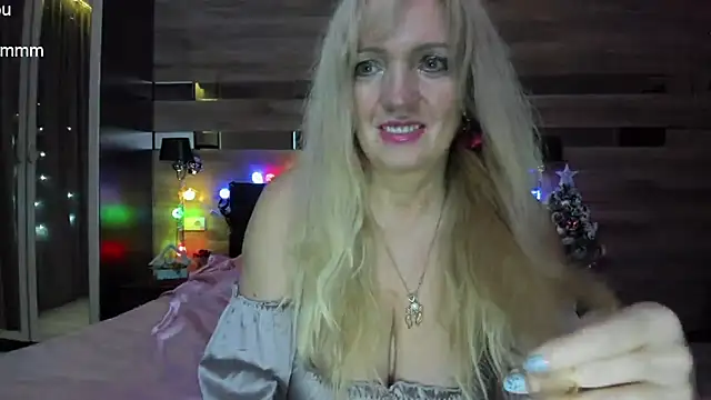 TrueFoxyyy online show from 01-01-25, 07:21