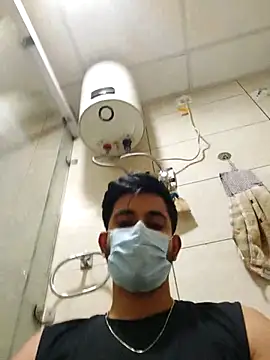 Snapshot of bigdickfuckuu chatting on 10-16-25, 12:28 bigdickfuckuu online show from 10-16-25, 12:28