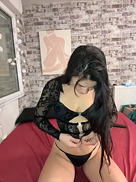 Snapshot of victoria_athena chatting on 11-11-25, 12:27 victoria athena online show from 11-11-25, 12:27