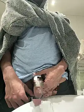 Snapshot of CoolBiDude chatting on 03-14-26, 07:08 CoolBiDude online show from 03-14-26, 07:08