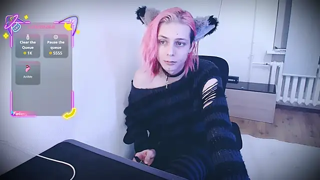 Littlepinkcat online show from 01-17-26, 12:15