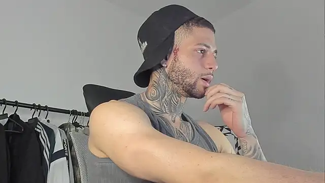  jamesleandros1 online show from 10-09-25, 11:03