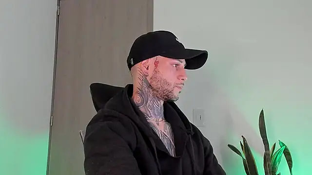  jamesleandros1 online show from 02-17-26, 03:14