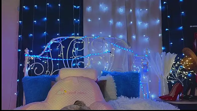 Funny Bunny online show from 01-17-25, 01:04