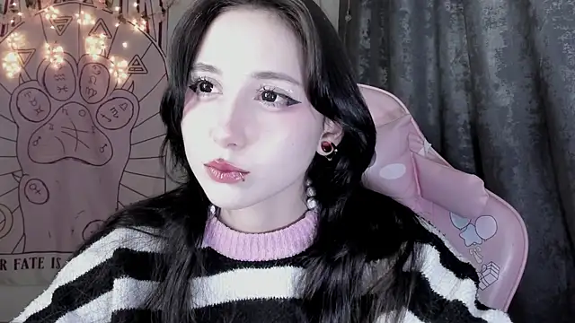 Holy420lolii online show from 10-11-25, 07:12