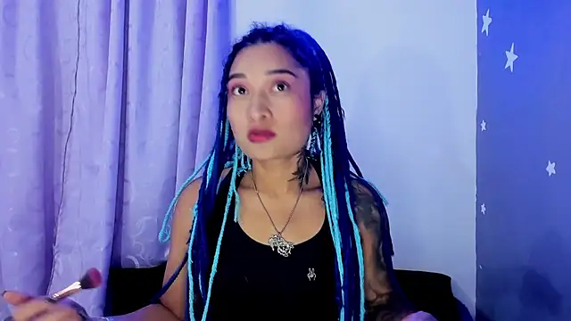 Snapshot of Eva_Lee_ chatting on 12-14-24, 05:29 Eva Lee  online show from 12-14-24, 05:29