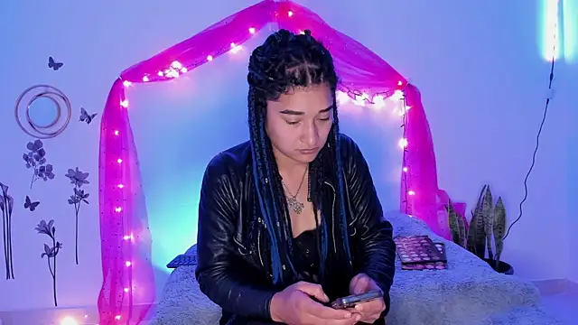 Eva Lee  online show from 01-21-25, 06:00