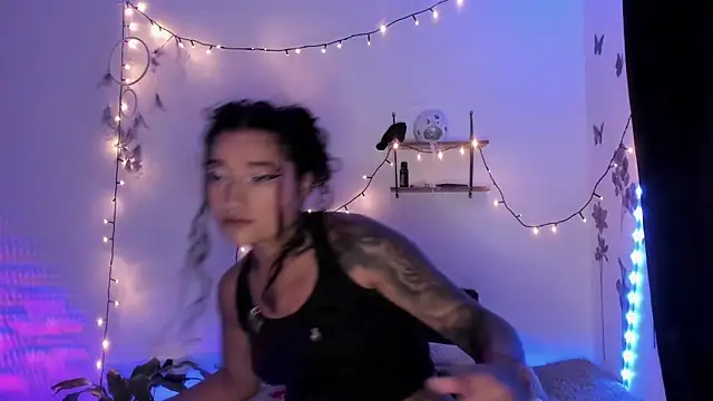 Snapshot of Eva_Lee_ chatting on 03-06-25, 07:25 Eva Lee  online show from 03-06-25, 07:25