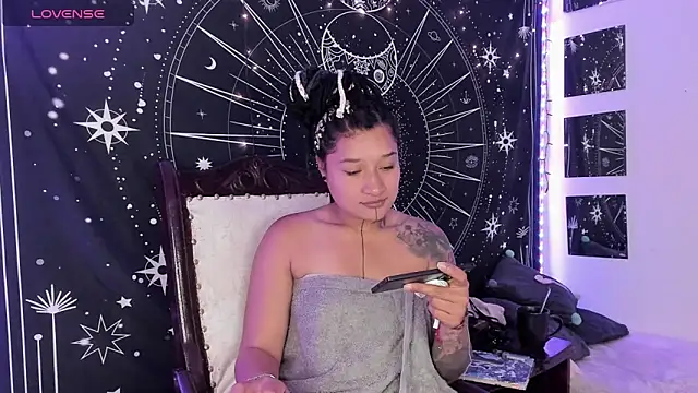 Snapshot of Eva_Lee_ chatting on 09-30-25, 07:35 Eva Lee  online show from 09-30-25, 07:35