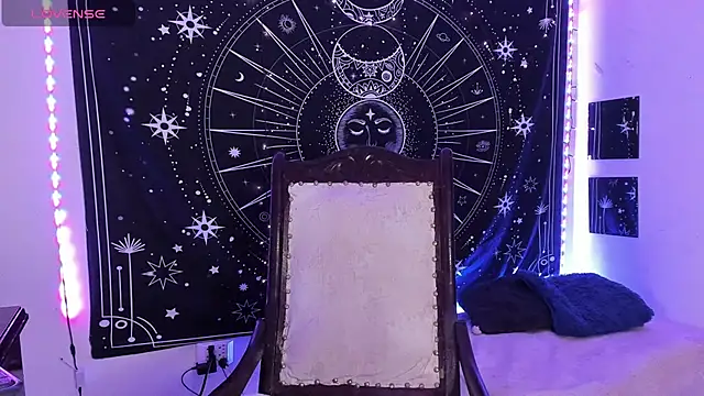 Snapshot of Eva_Lee_ chatting on 11-12-25, 08:04 Eva Lee online show from 11-12-25, 08:04