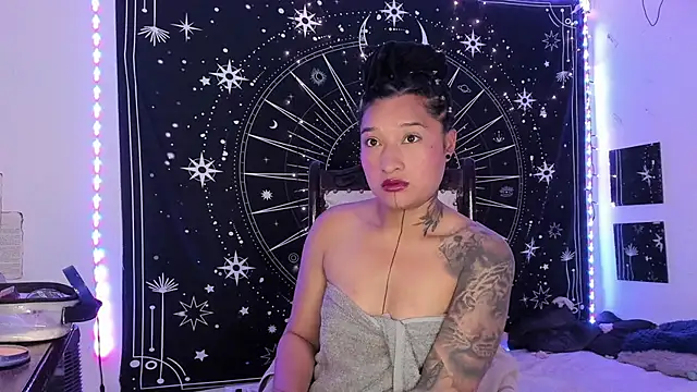 Snapshot of Eva_Lee_ chatting on 11-19-25, 08:58 Eva Lee online show from 11-19-25, 08:58