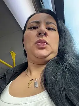 Abril Luv online show from 02-18-25, 12:28