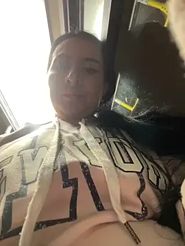 Abril Luv online show from 02-21-25, 12:38