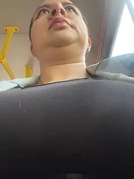 Abril Luv online show from 10-14-25, 12:06