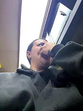 Abril Luv online show from 01-09-26, 12:35