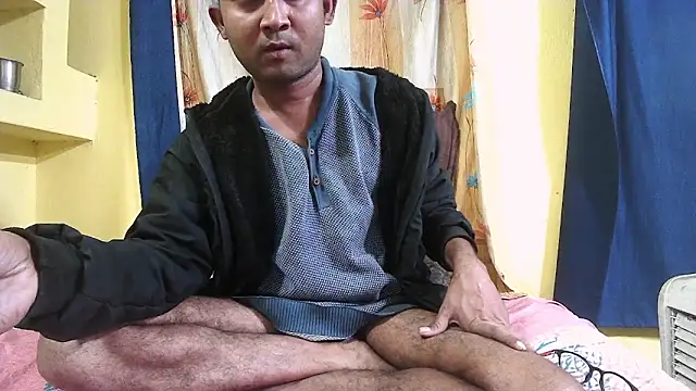 Snapshot of Cute_boy2000 chatting on 12-11-24, 10:58 Cute boy2000 online show from 12-11-24, 10:58