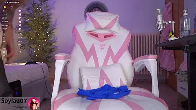 imjess01 online show from 12-22-24, 06:28