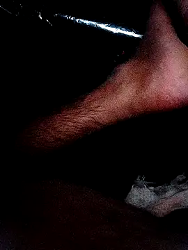 adicma123 online show from 10-31-25, 09:49