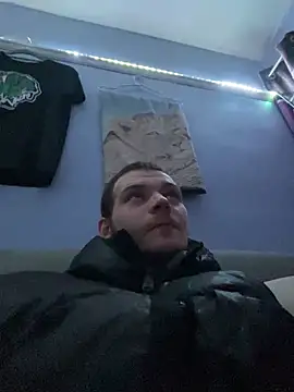 Snapshot of Z1uk chatting on 01-02-25, 05:29 Z1uk online show from 01-02-25, 05:29