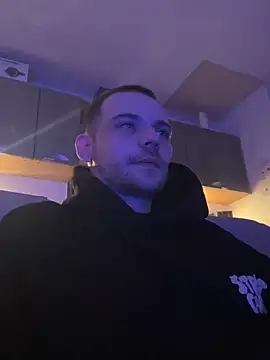 Snapshot of Z1uk chatting on 02-05-26, 01:21 Z1uk online show from 02-05-26, 01:21