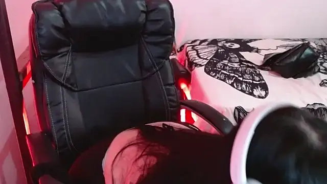 VampGirl1 online show from 01-06-25, 03:29