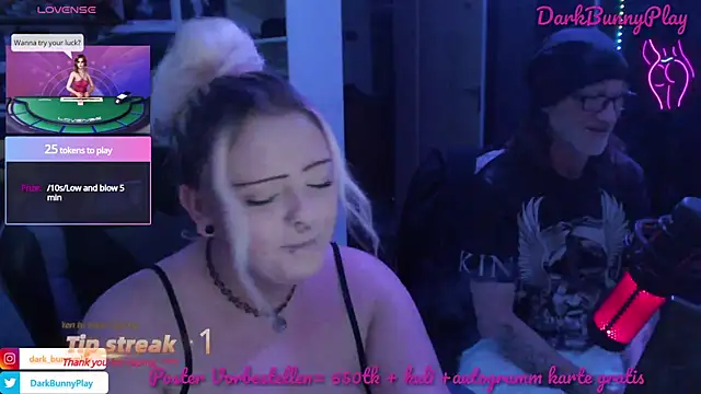 Snapshot of DarkBunnyPlay chatting on 12-29-24, 08:37 DarkBunnyPlay online show from 12-29-24, 08:37