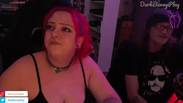 Snapshot of DarkBunnyPlay chatting on 02-07-25, 08:20 DarkBunnyPlay online show from 02-07-25, 08:20