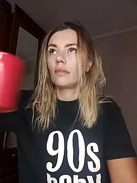 KrissSexi online show from 10-11-25, 04:12