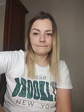 KrissSexi online show from 11-07-25, 11:21