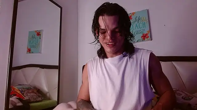 AlbertBernal69 online show from 10-11-25, 02:00