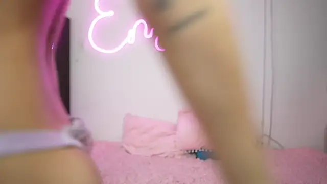 Snapshot of emily_smittt chatting on 01-14-25, 12:11 emily smittt online show from 01-14-25, 12:11